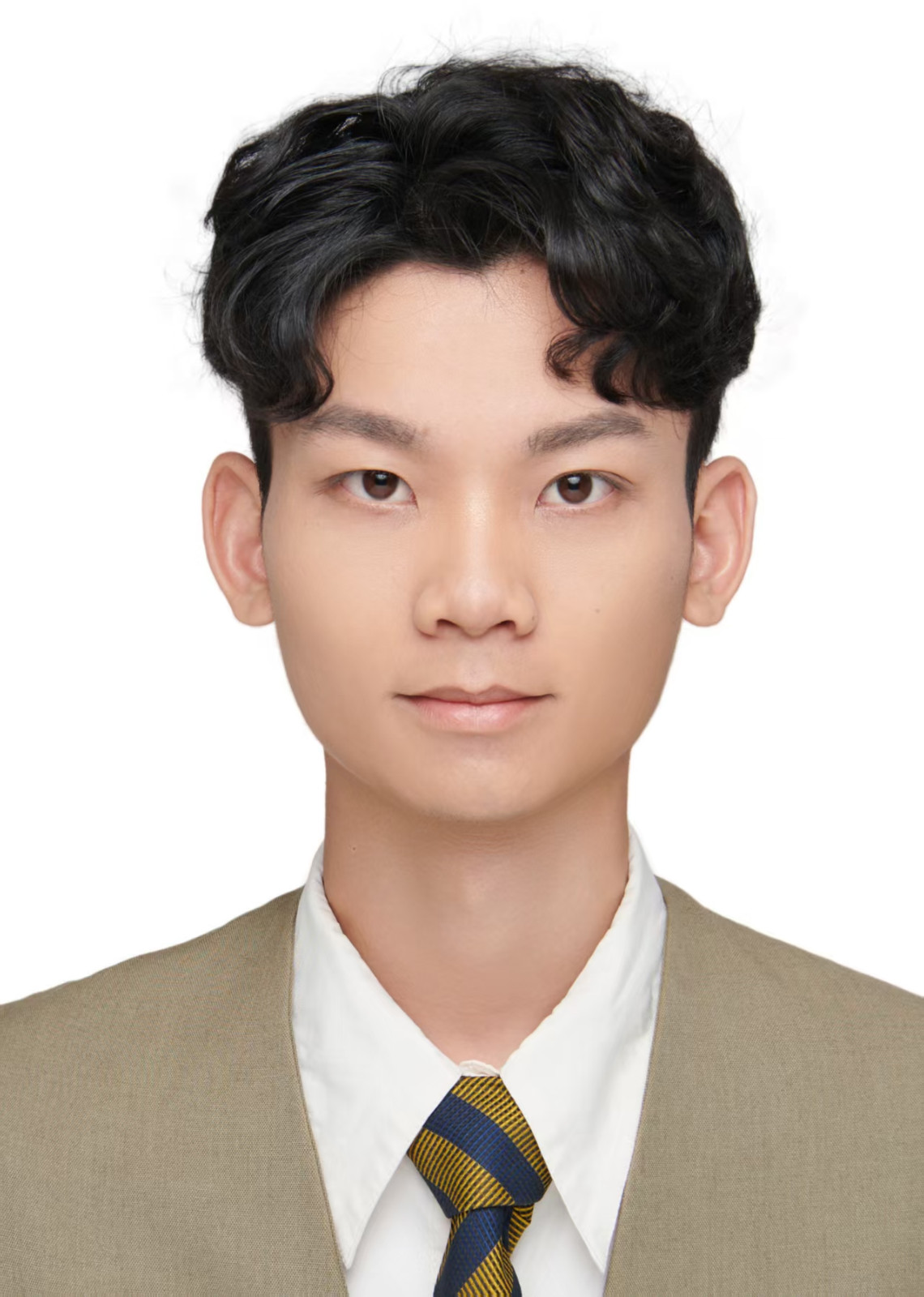 25级硕士-董兴杰.jpg
